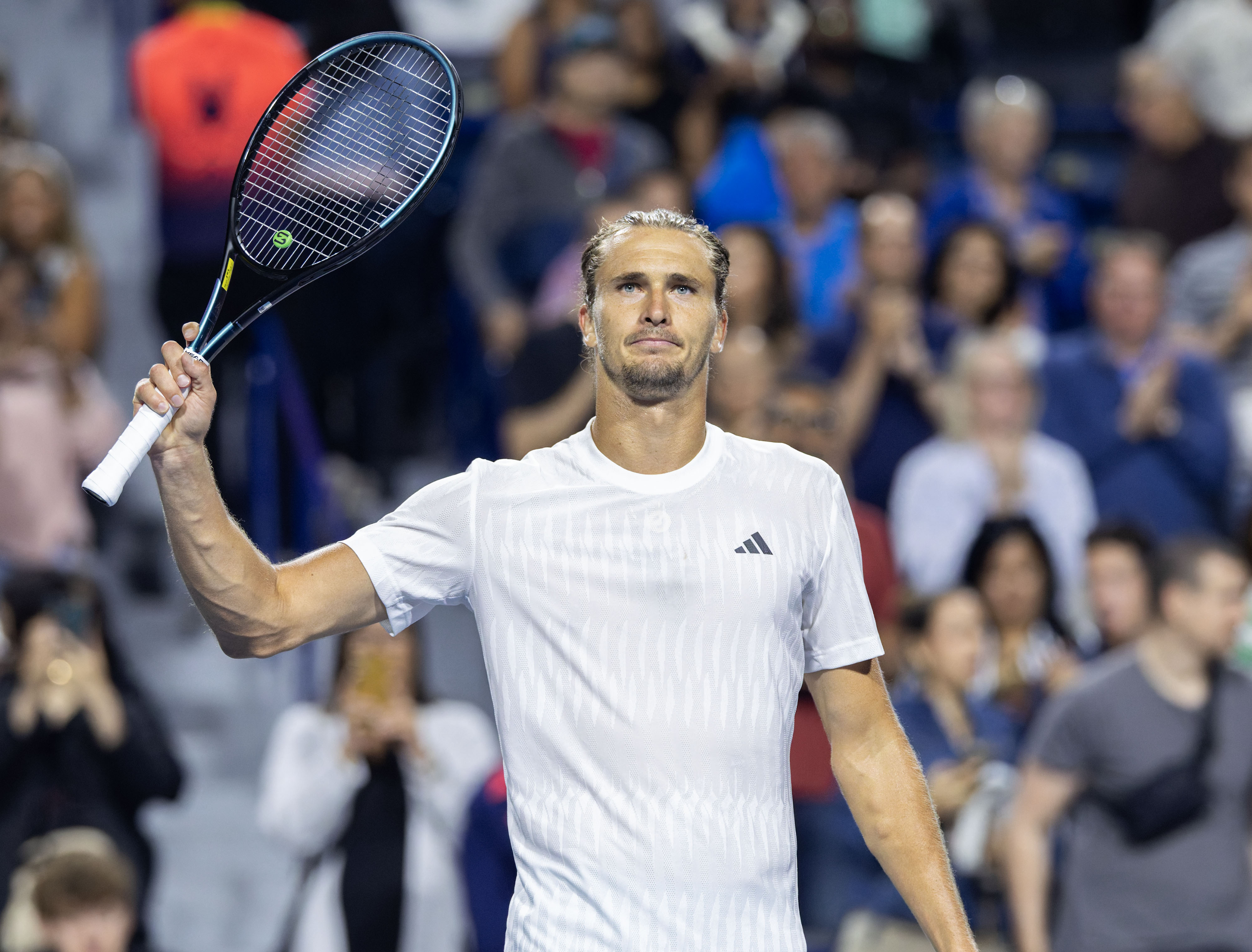 美国网球队轻取英国网球队,兹维列夫高光表现的简单介绍 美国网球队轻取英国网球队,兹维列夫高光表现的简单介绍