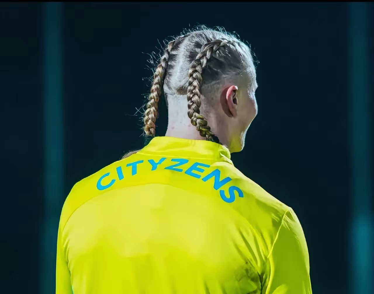 关于瓦伦西亚强势罗马，哈兰德完成帽子戏法的信息