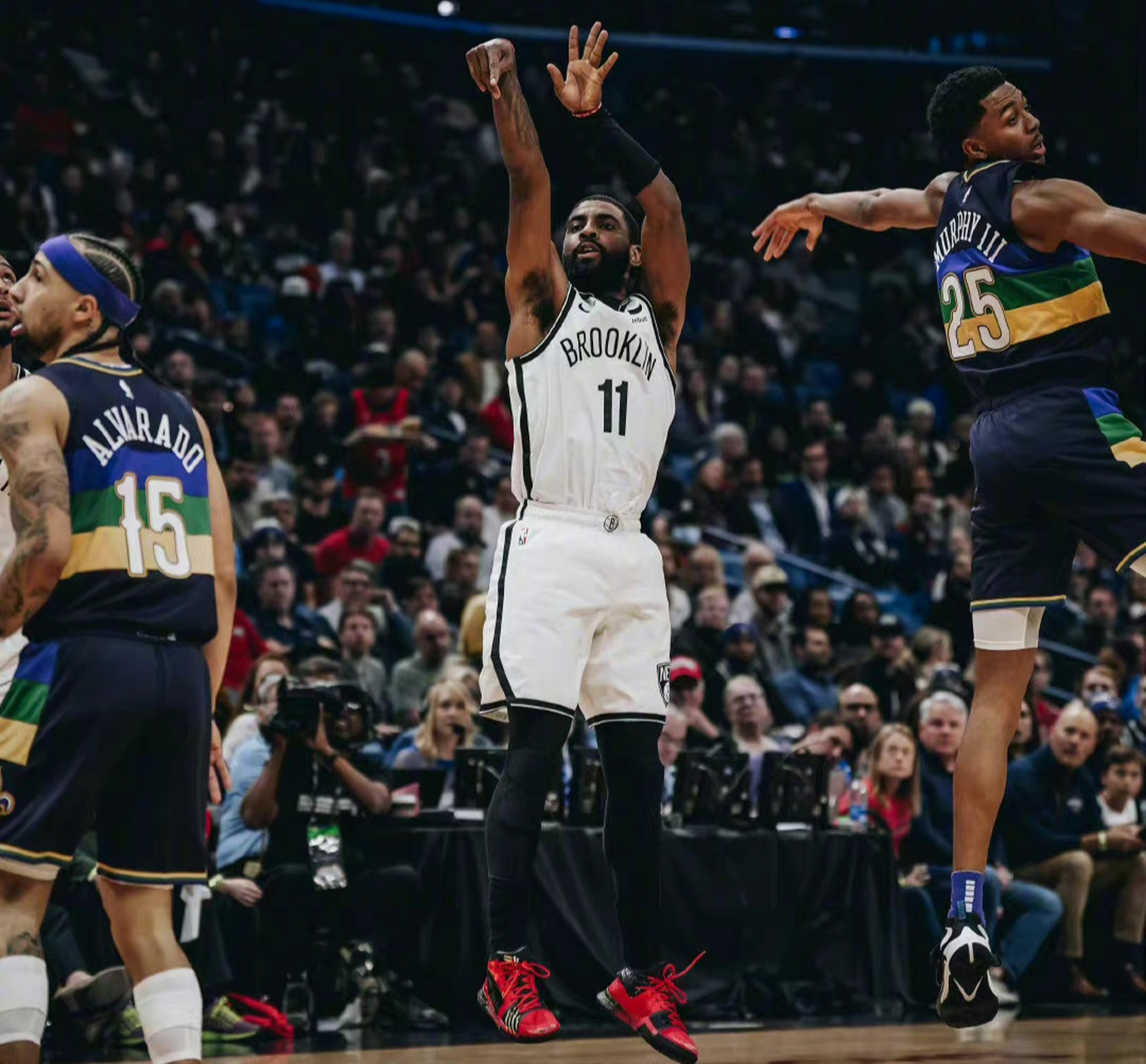 篮网轻取鹈鹕，保罗扛起全队