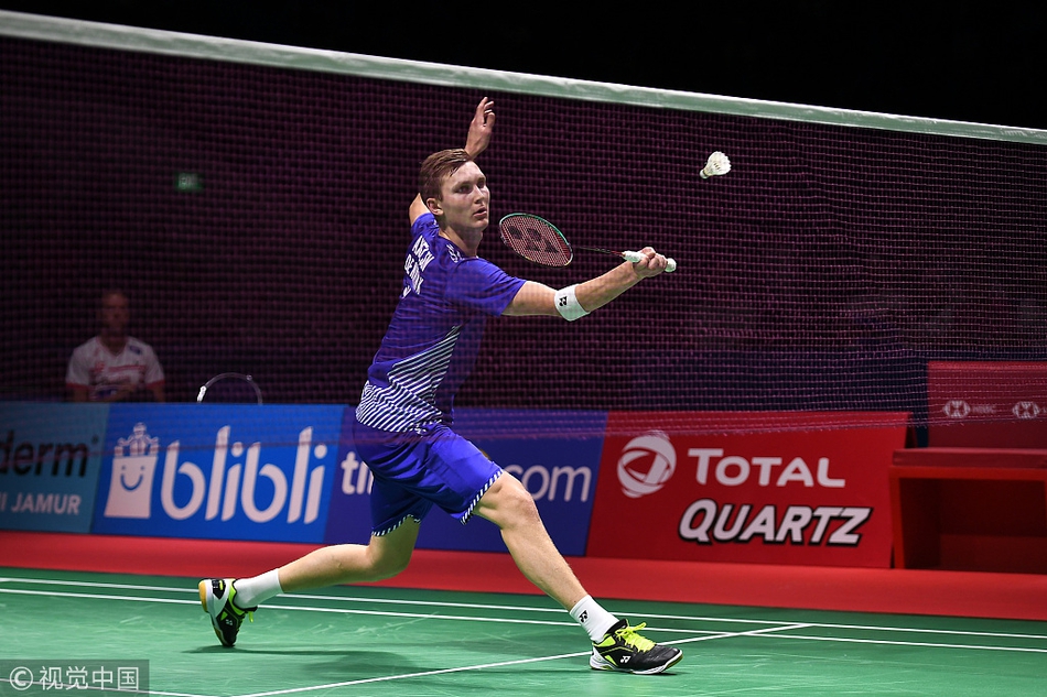 印尼队碾压中国队，桃田贤斗点燃赛场