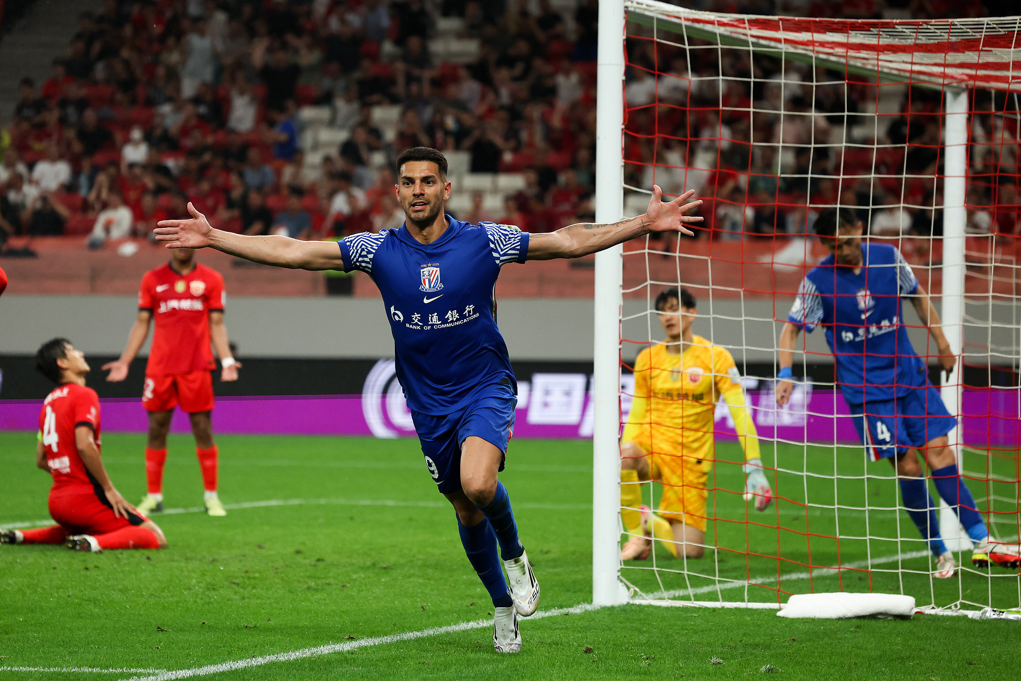 上海取得胜利,晋级季后赛的简单介绍 上海取得胜利,晋级季后赛的简单介绍