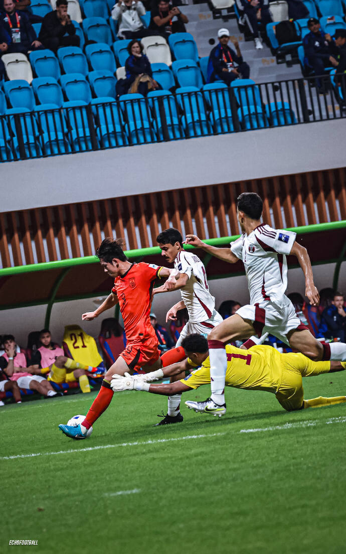 从容应对对手进攻,中国队智胜一筹 从容应对对手进攻,中国队智胜一筹