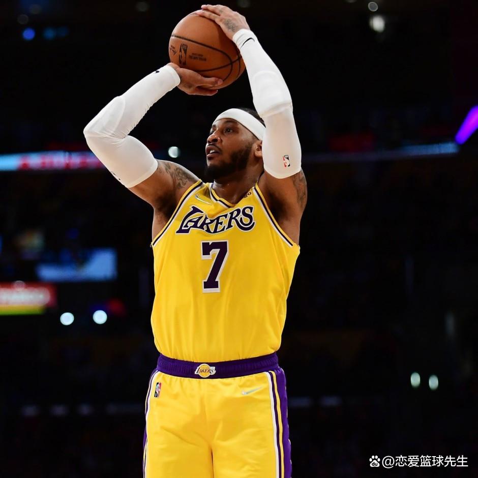 湖人队主场告负,让球迷大失所望 湖人队主场告负,让球迷大失所望