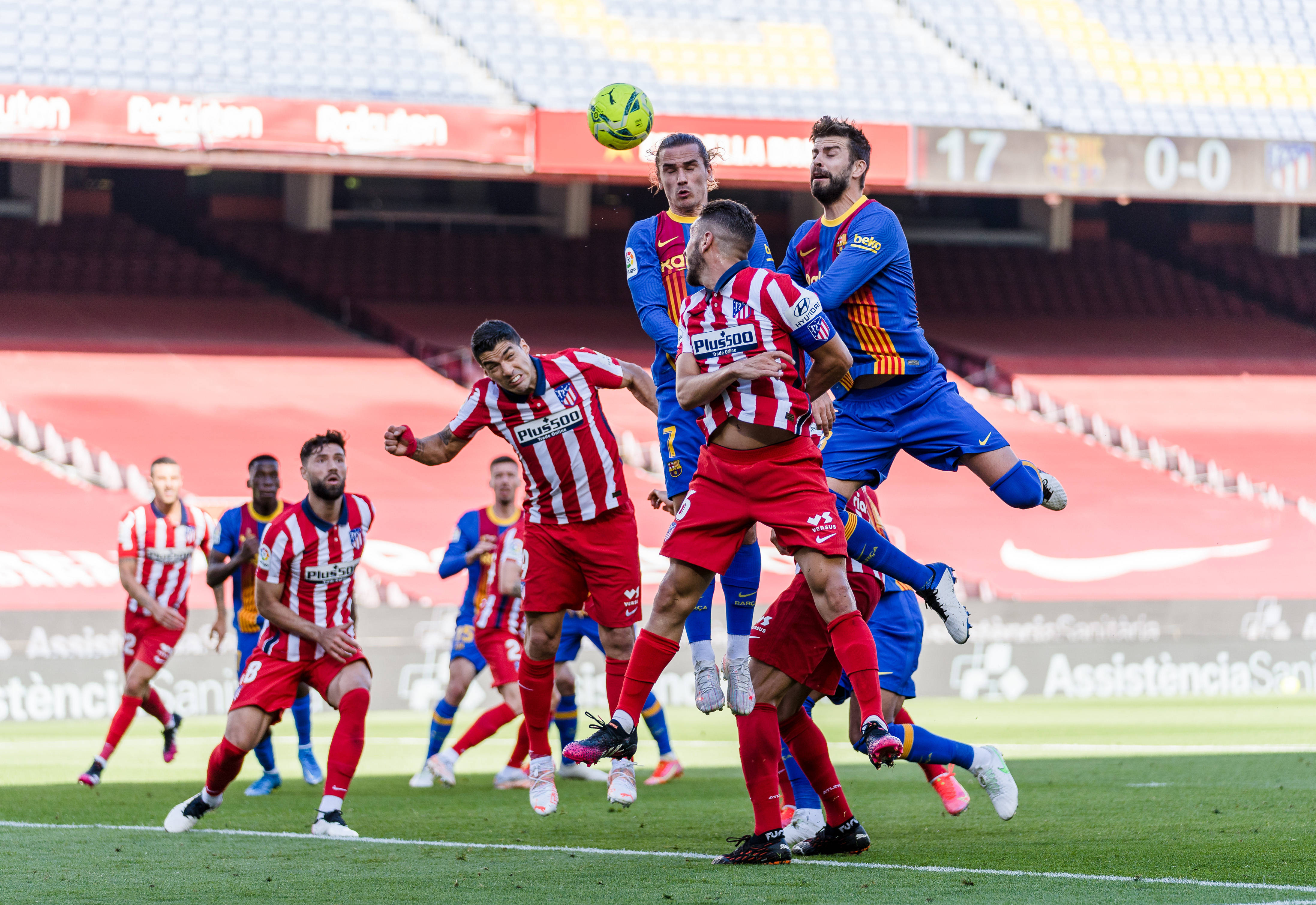 包含阿森纳后防防守有破绽，需尽快调整战术的词条