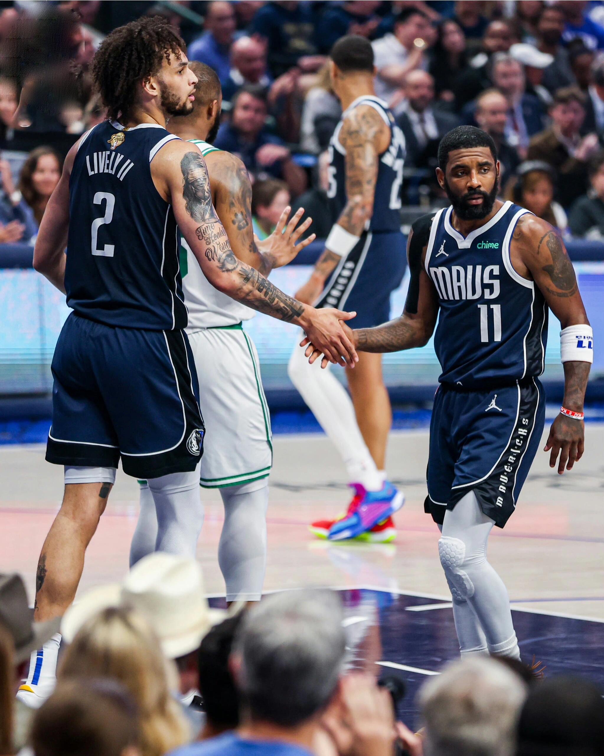 凯尔特人客场逆转独行侠，豪取两连胜