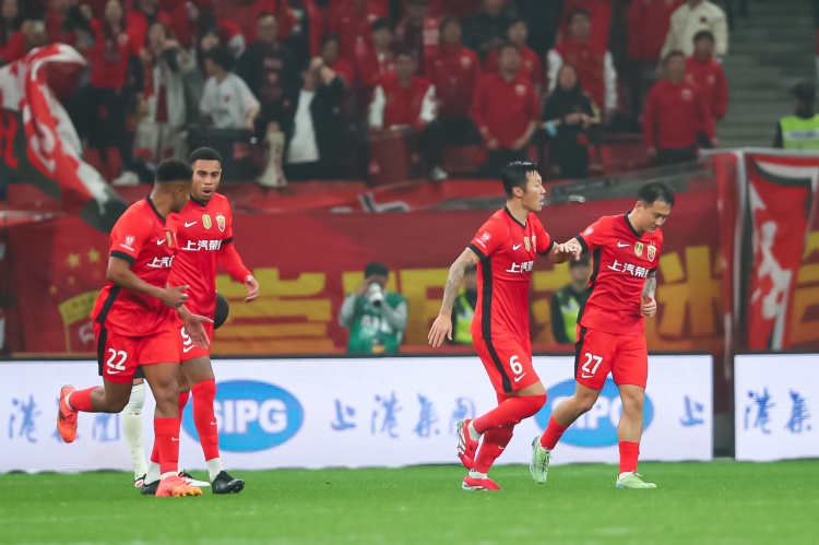 包含精彩比赛，中国队在国际赛场脱颖而出的词条