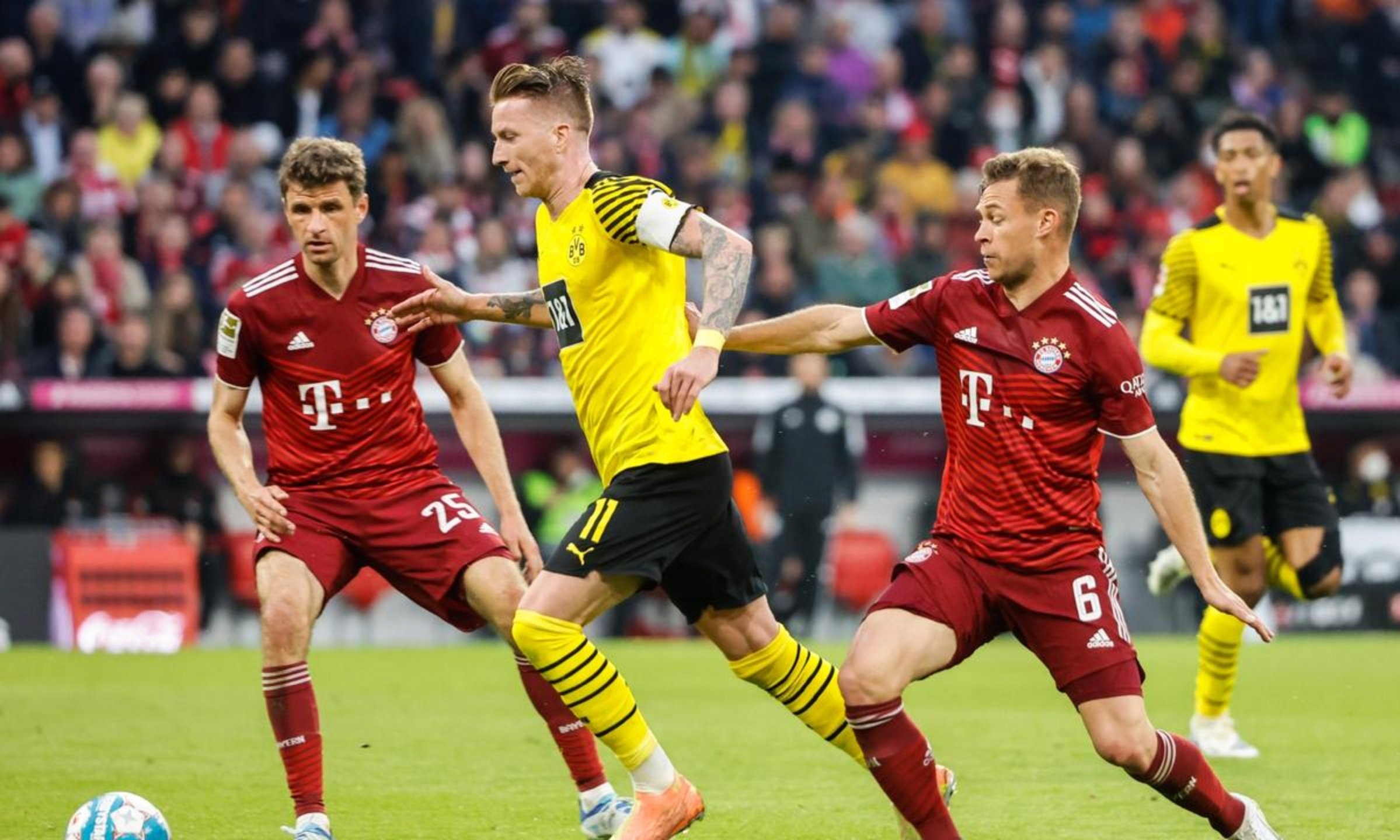 包含拜仁慕尼黑豪取三分,淘汰赛领跑群的词条 包含拜仁慕尼黑豪取三分,淘汰赛领跑群的词条