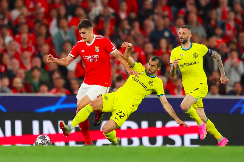 包含沙特阿拉伯豪门喜迎首胜，晋级前景看好的词条