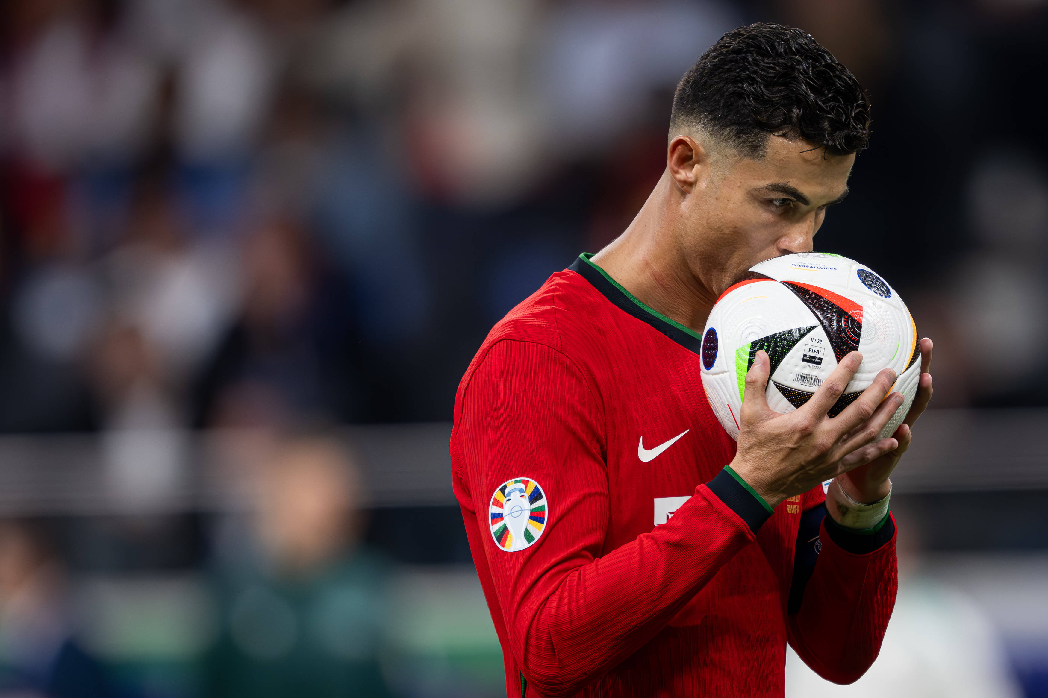 足球明星将在赛场上创造传奇