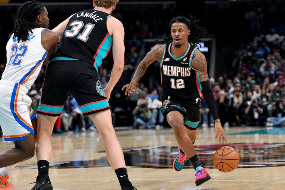 火箭惜败路雄鹿，主场保持不败纪录告破的简单介绍