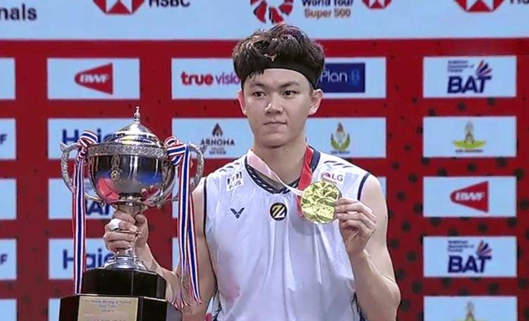 法国队逆转印尼队，李梓嘉统治全场