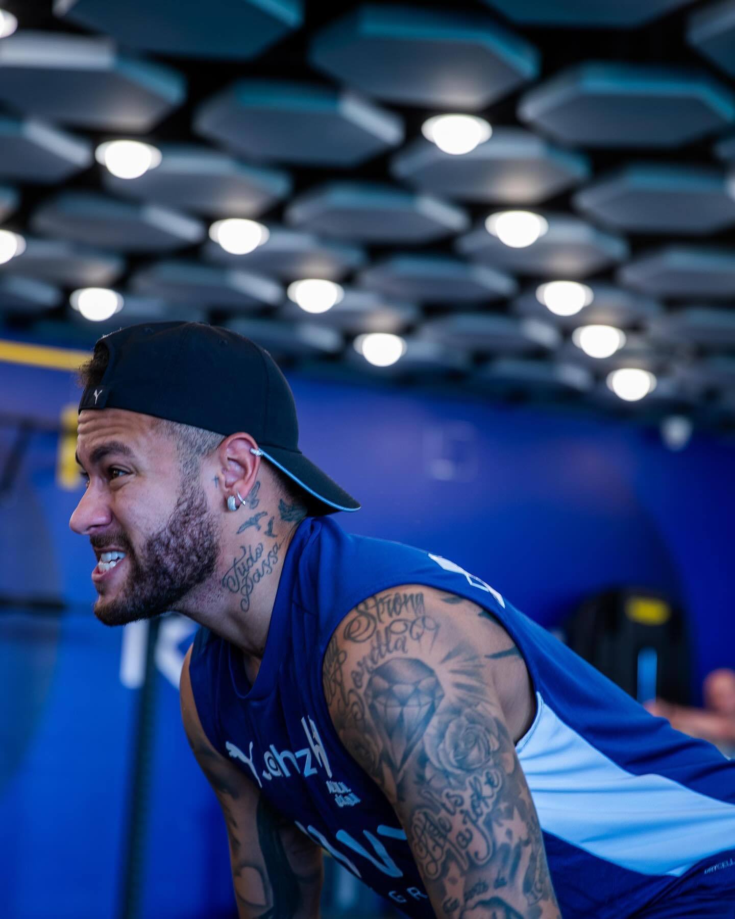 关于马赛爆冷瑞典，内马尔高光表现的信息