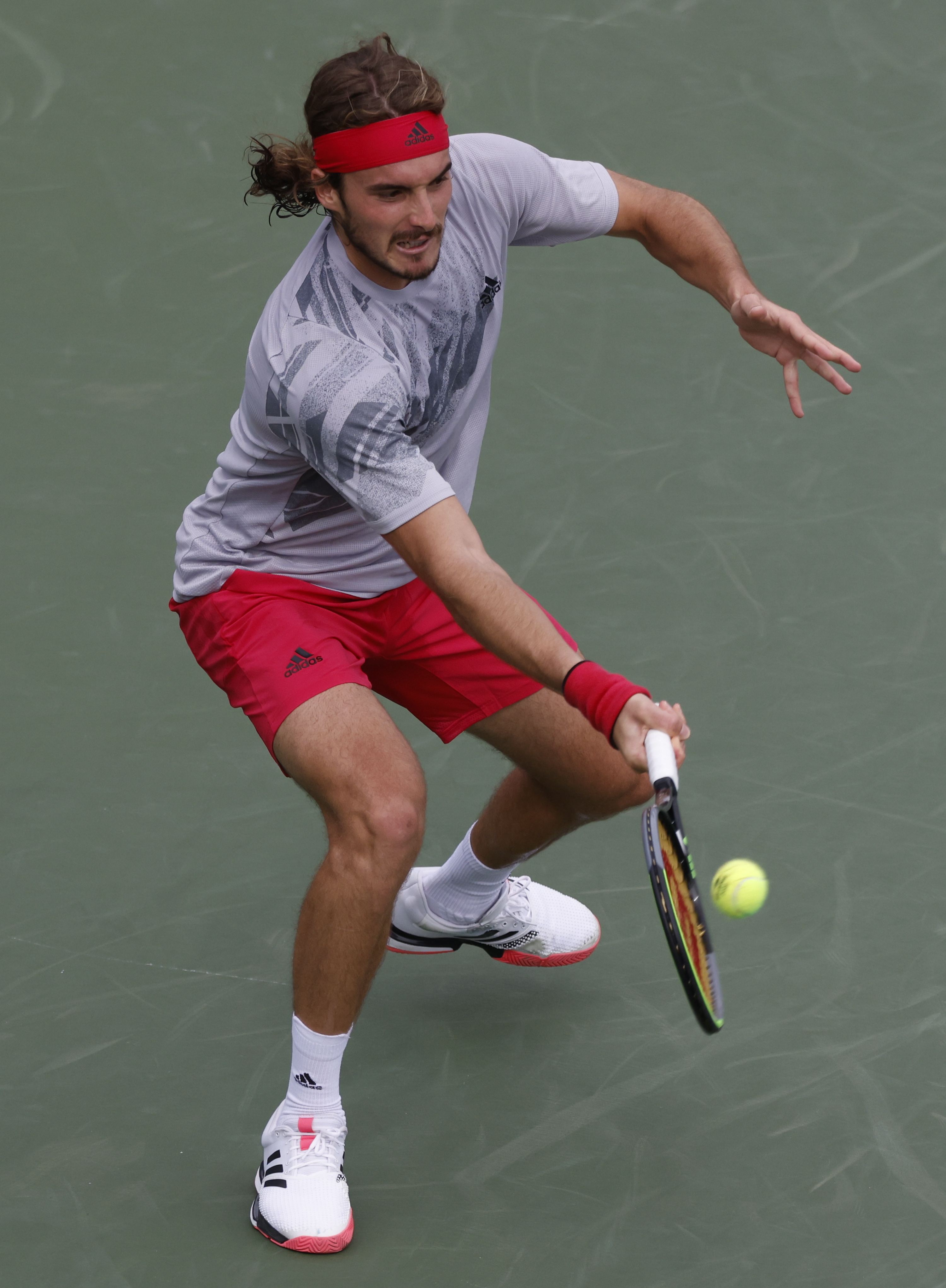 意大利网球队绝杀英国网球队，西西帕斯打破历史纪录