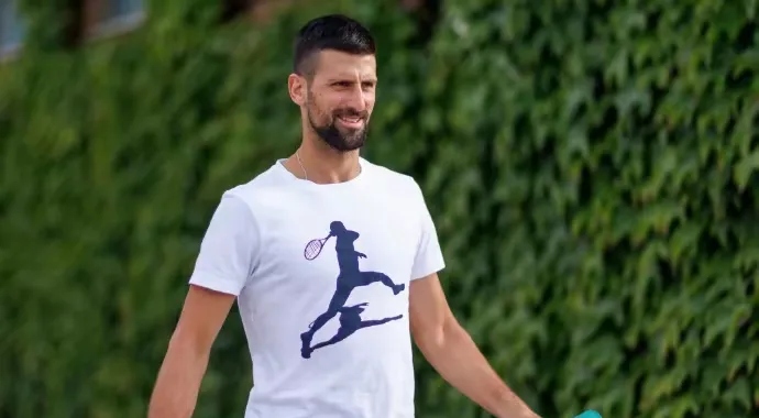 英国网球队逆转意大利网球队,费德勒一己之力扛起全队的简单介绍 英国网球队逆转意大利网球队,费德勒一己之力扛起全队的简单介绍