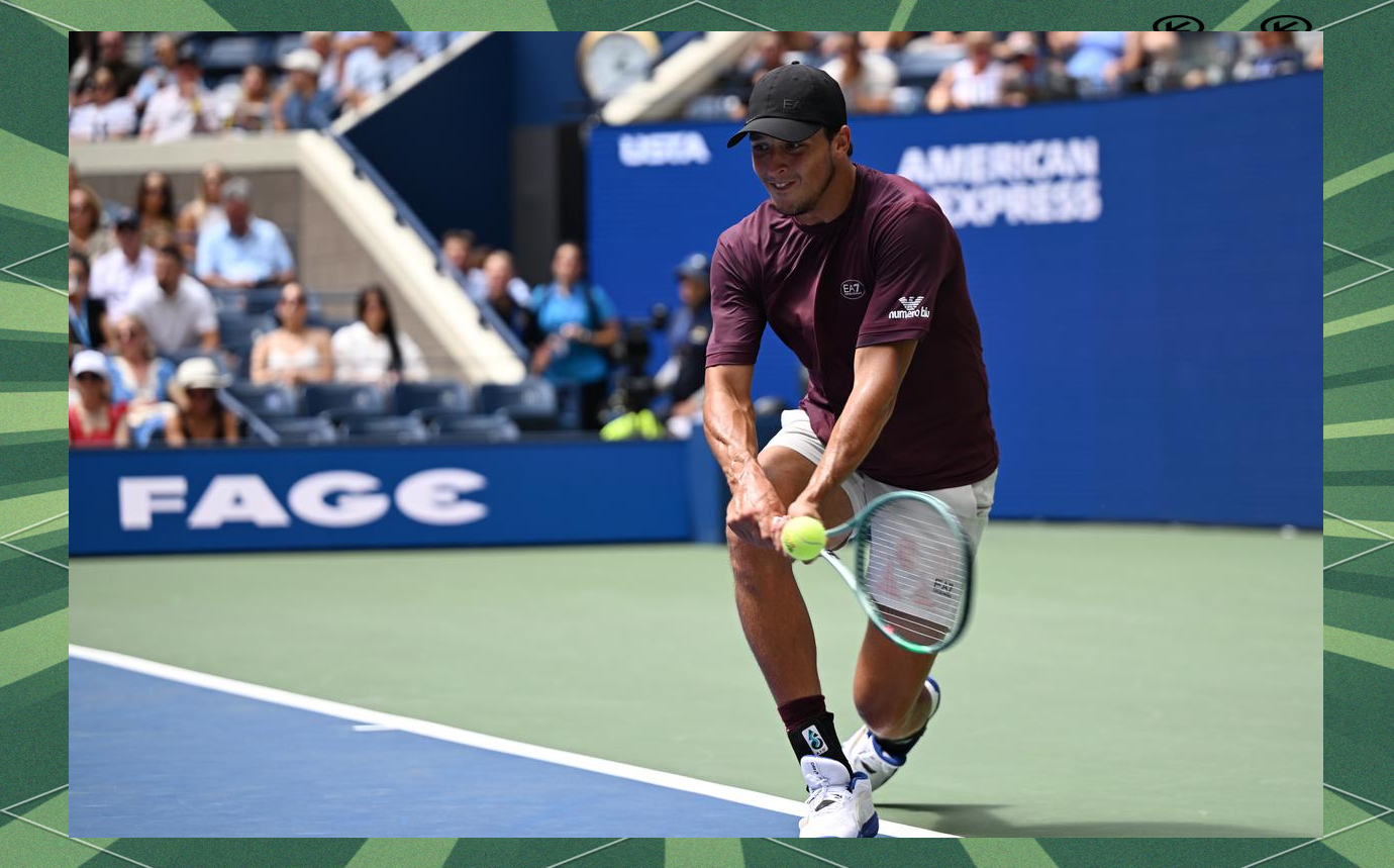 包含日本网球队逆转英国网球队，阿尔卡拉斯打破历史纪录的词条