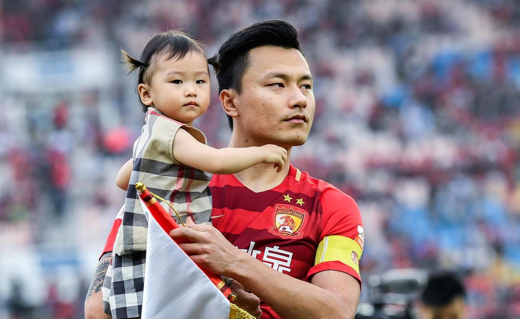 郜林梅开二度助申花大胜恒大的简单介绍