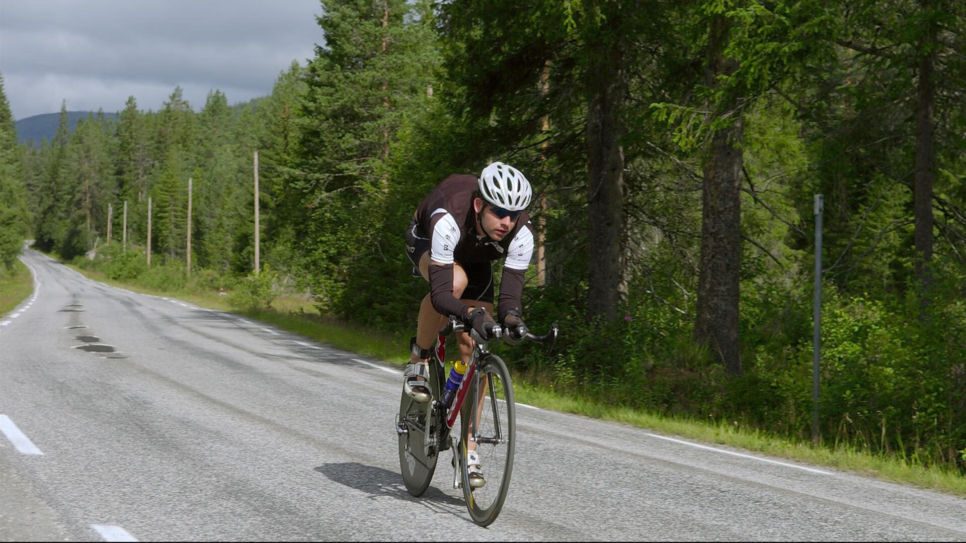 世界杯之夜，孙兴慜关键回合不手软，亚洲之光闪耀美加墨
